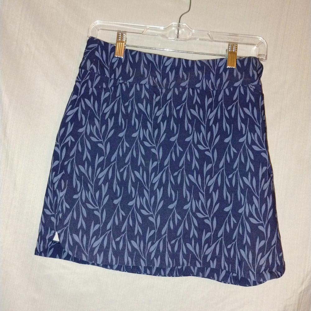 Size 6 Tribal Blue Leaf Pattern Skirt (Skort)